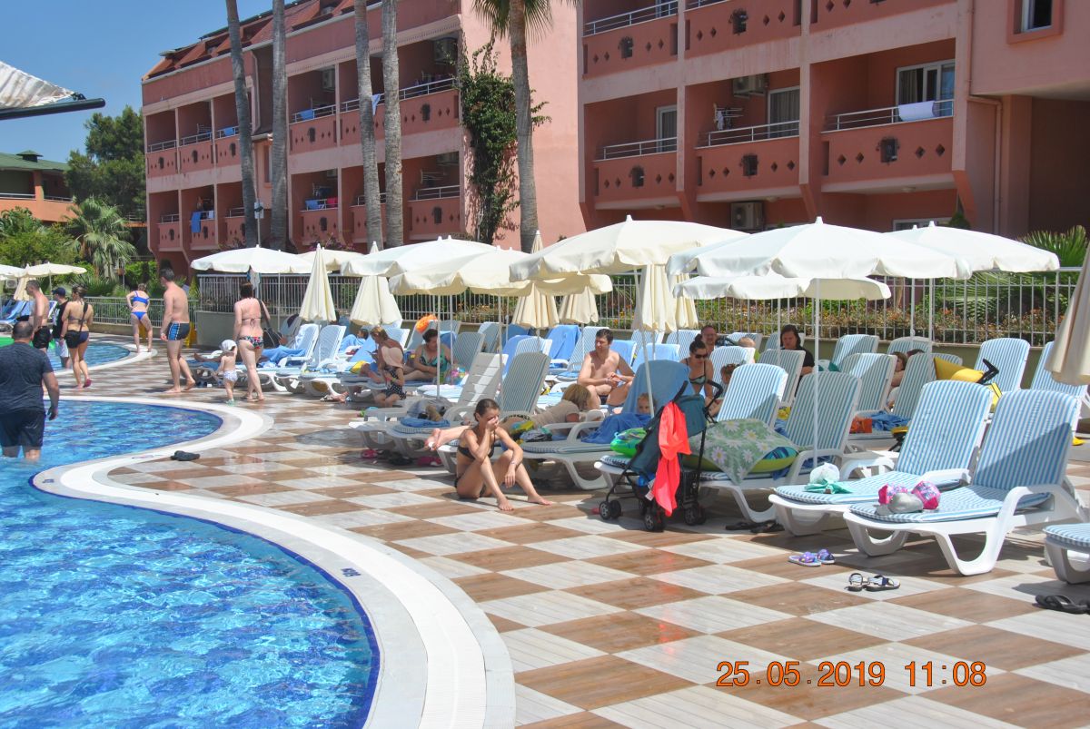 imagini hotel LONICERA RESORT